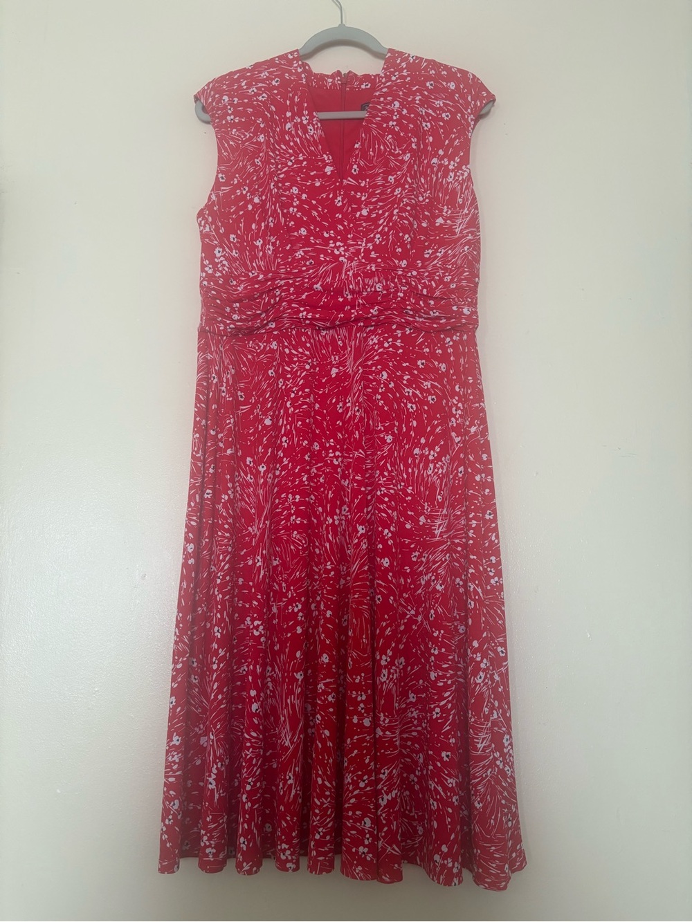 Jessica Howard Red & White Cap-Sleeve V-Neck Midi Dress